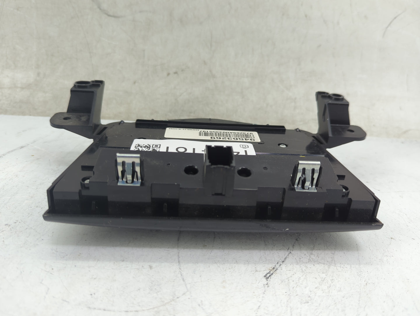 2011 Chevrolet Cruze Radio Control Panel 1464181 - Oemusedautoparts1.com