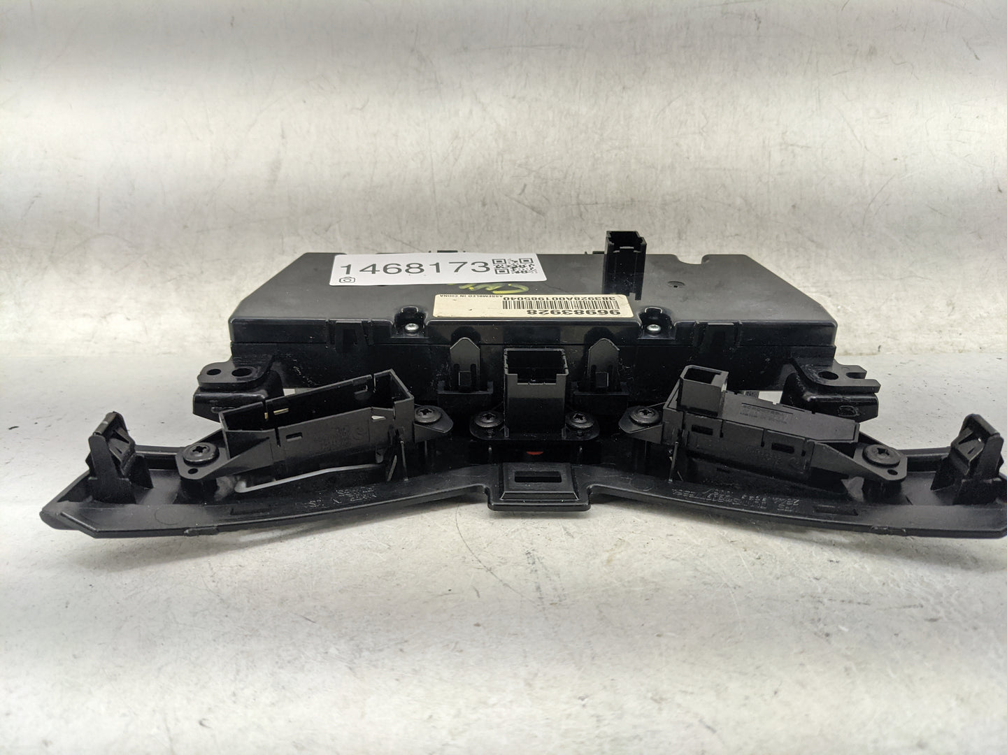 2011-2012 Chevrolet Cruze Climate Control Module Temperature AC/Heater Replacement P/N:96983928 3839328A0019850040 Fits OEM 