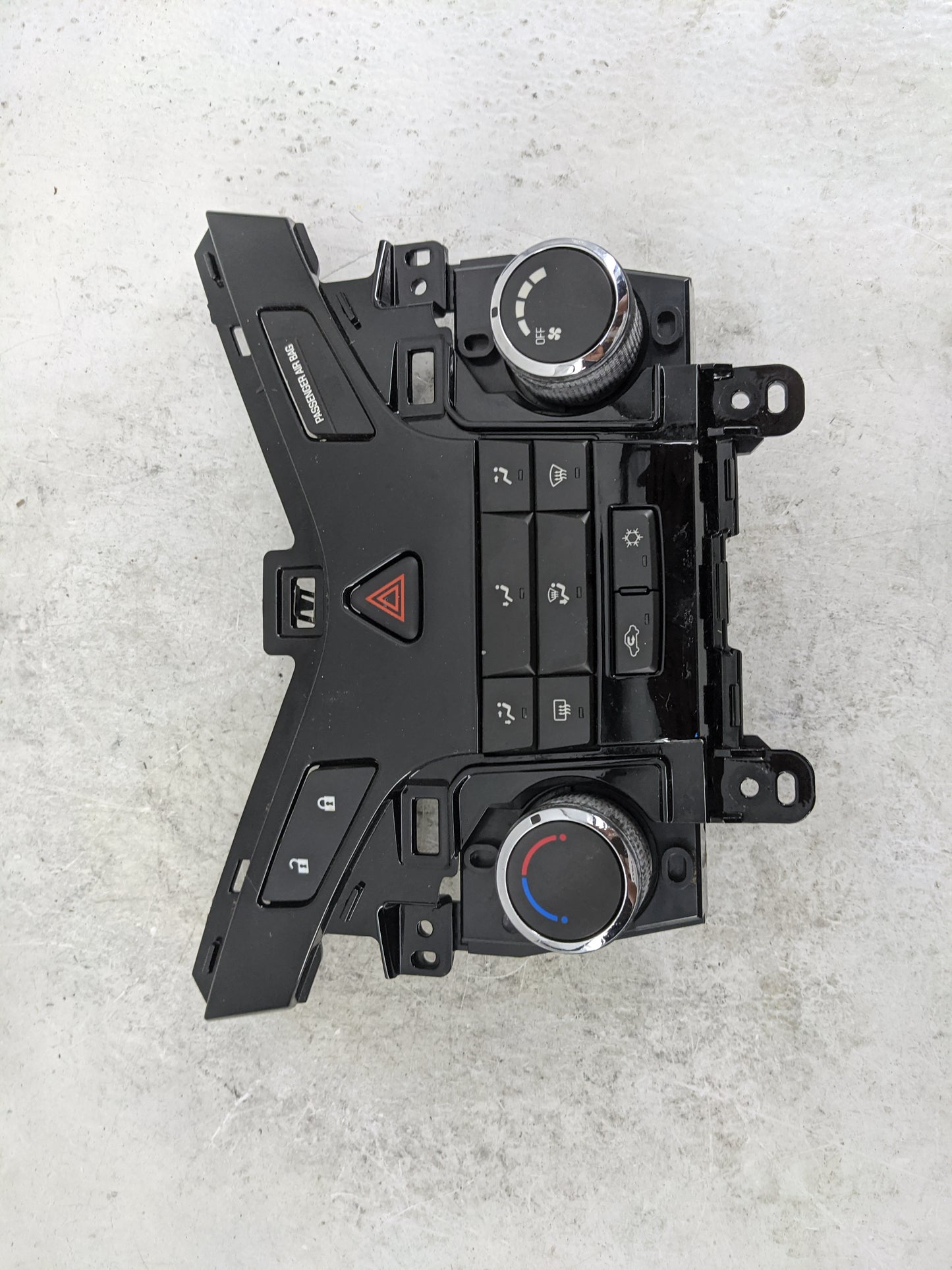 2011-2012 Chevrolet Cruze Climate Control Module Temperature AC/Heater Replacement P/N:95017054 3870754A0035755911 Fits OEM 