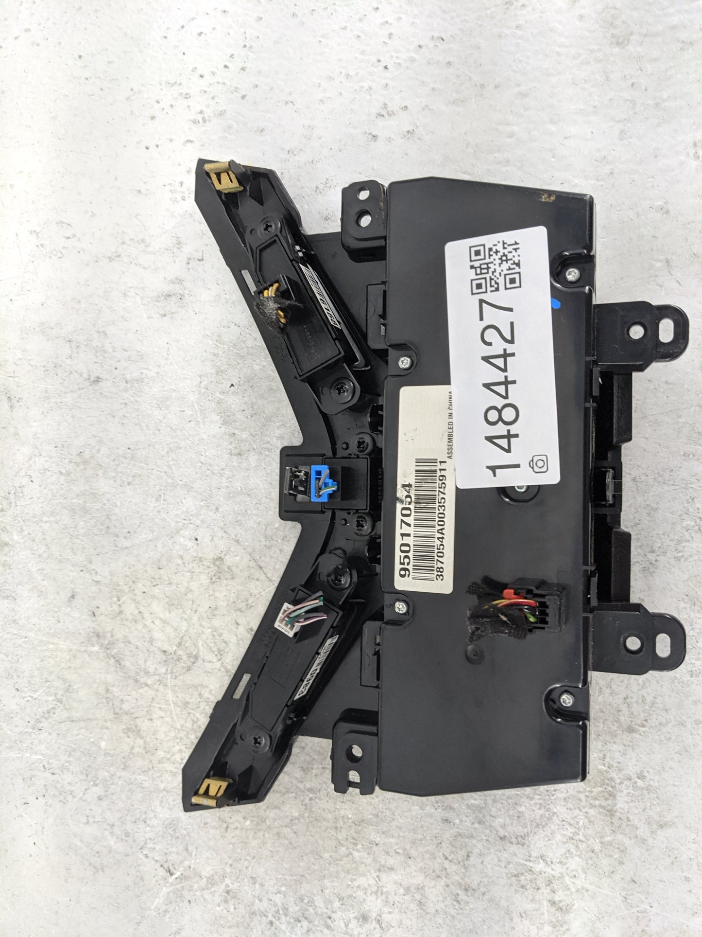 2011-2012 Chevrolet Cruze Climate Control Module Temperature AC/Heater Replacement P/N:95017054 3870754A0035755911 Fits OEM 