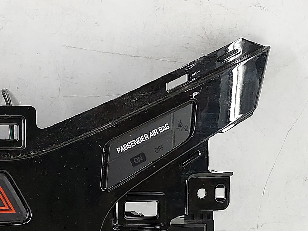 2011-2012 Chevrolet Cruze Climate Control Module Temperature AC/Heater Replacement P/N:95017054 387054A002545476 Fits OEM Us