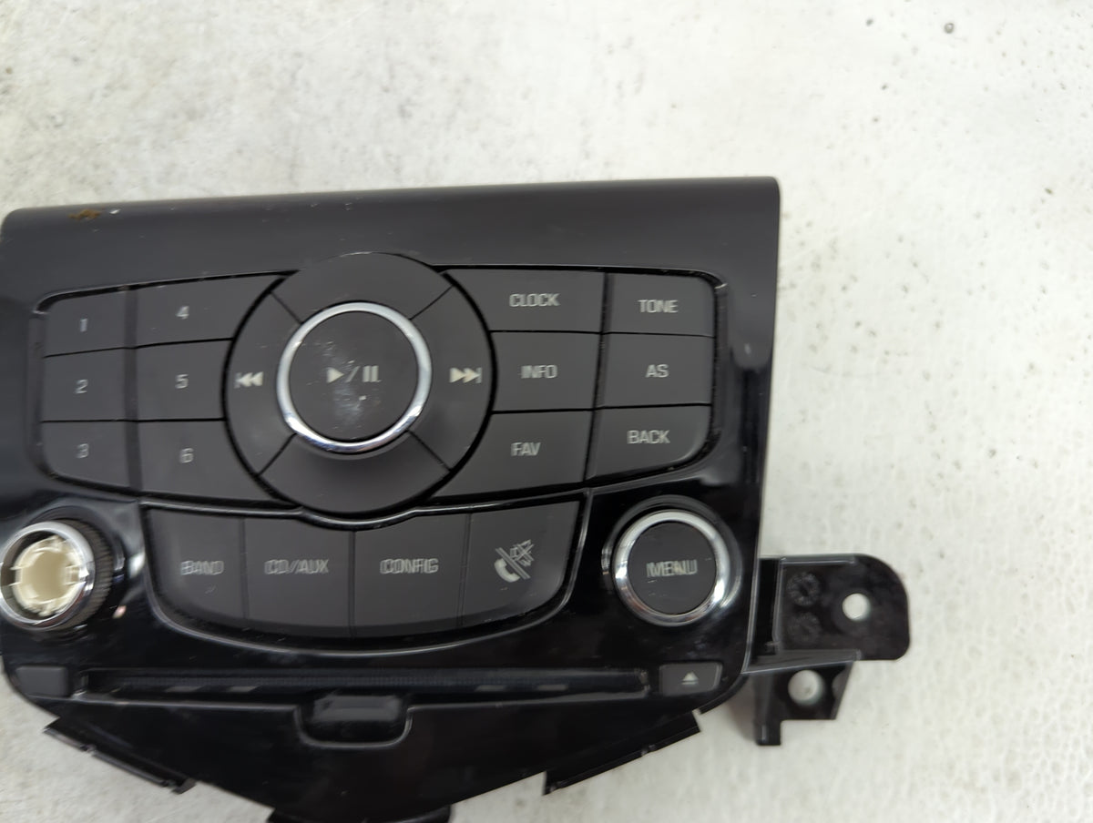 2011-2016 Chevrolet Cruze Radio Control Panel 1488440 - Oemusedautoparts1.com