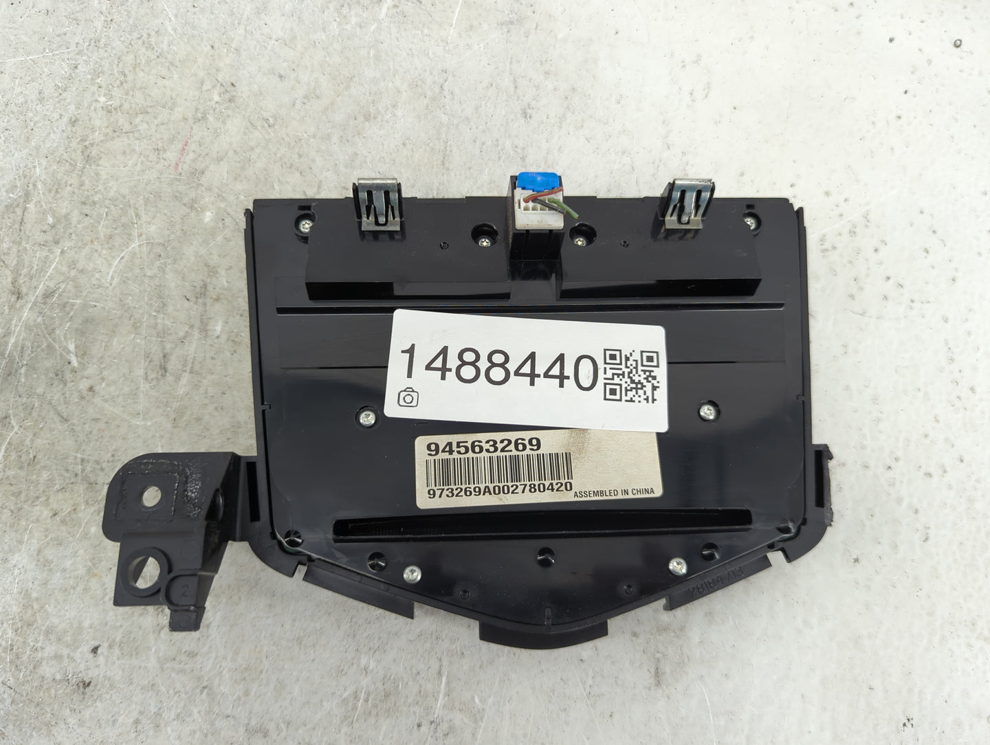 2011-2016 Chevrolet Cruze Radio Control Panel 1488440 - Oemusedautoparts1.com