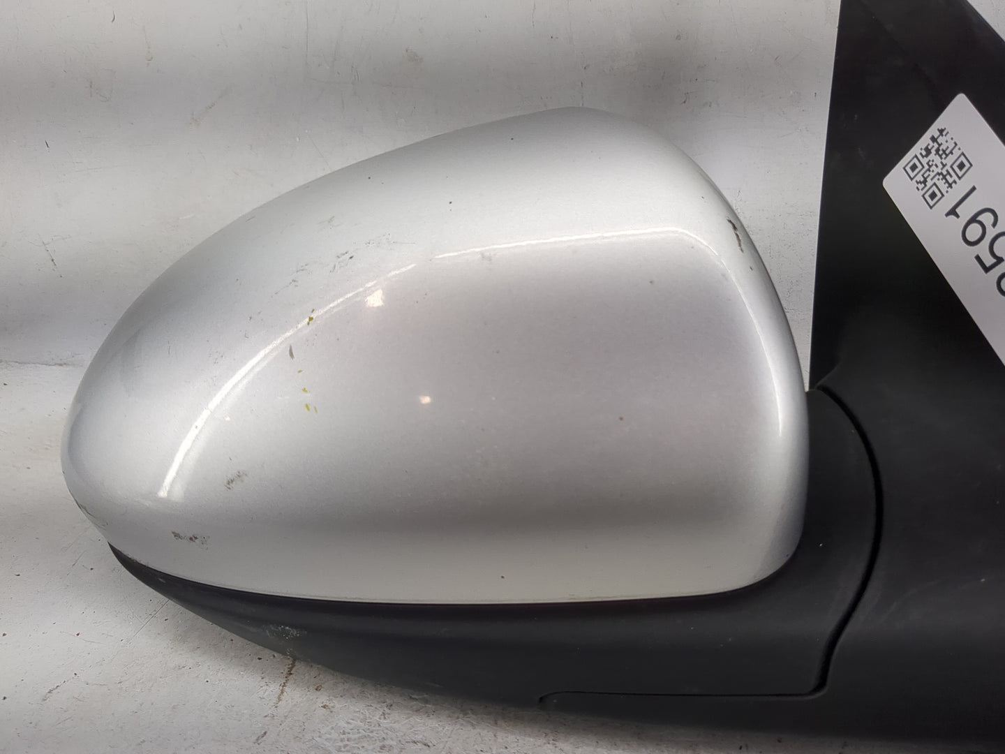2011-2016 Chevrolet Cruze Passenger Side View Mirror - Right Door Mirror OEM Used - Oemusedautoparts1.com