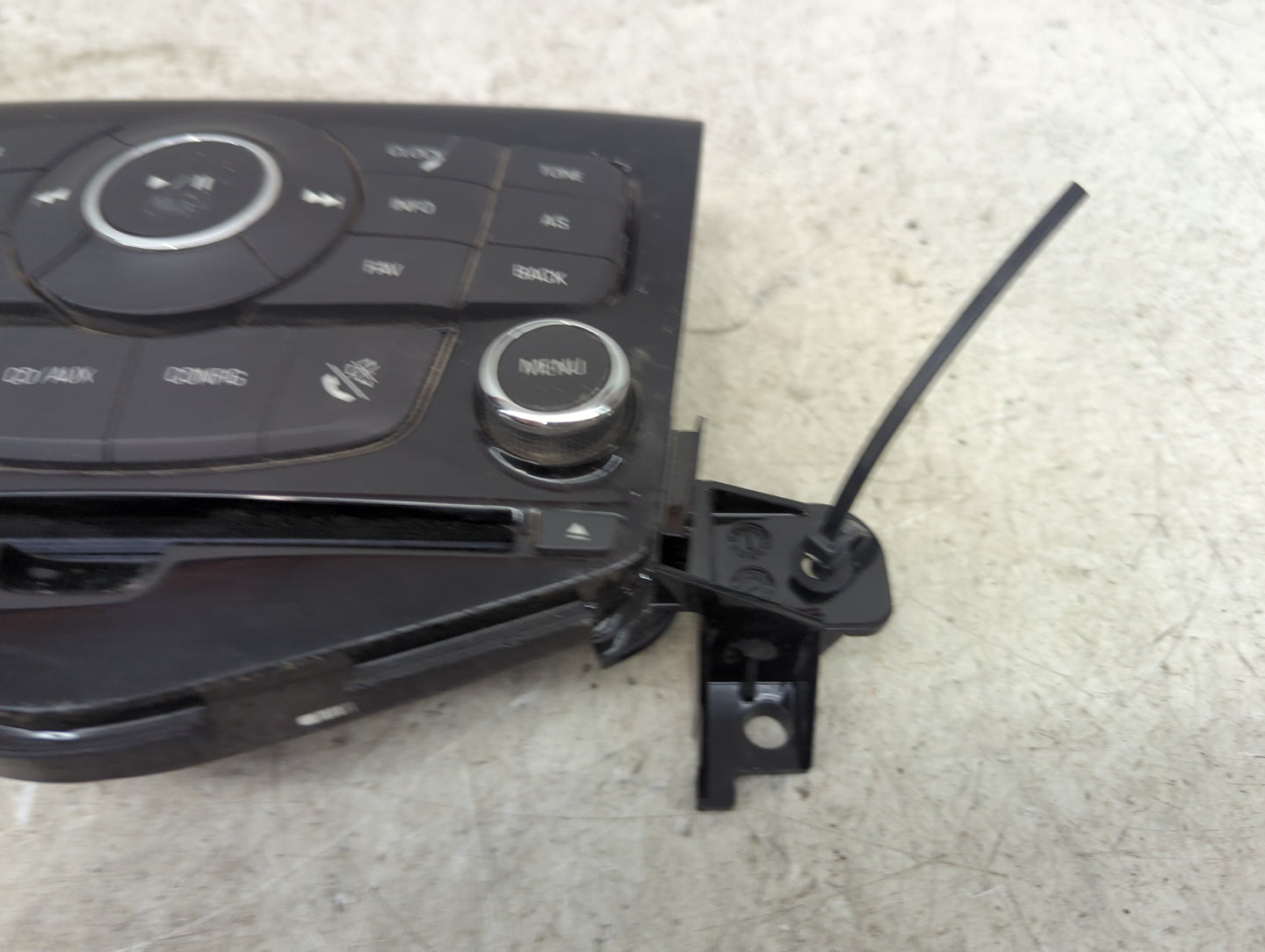 2011-2016 Chevrolet Cruze Radio Control Panel 1494566 - Oemusedautoparts1.com