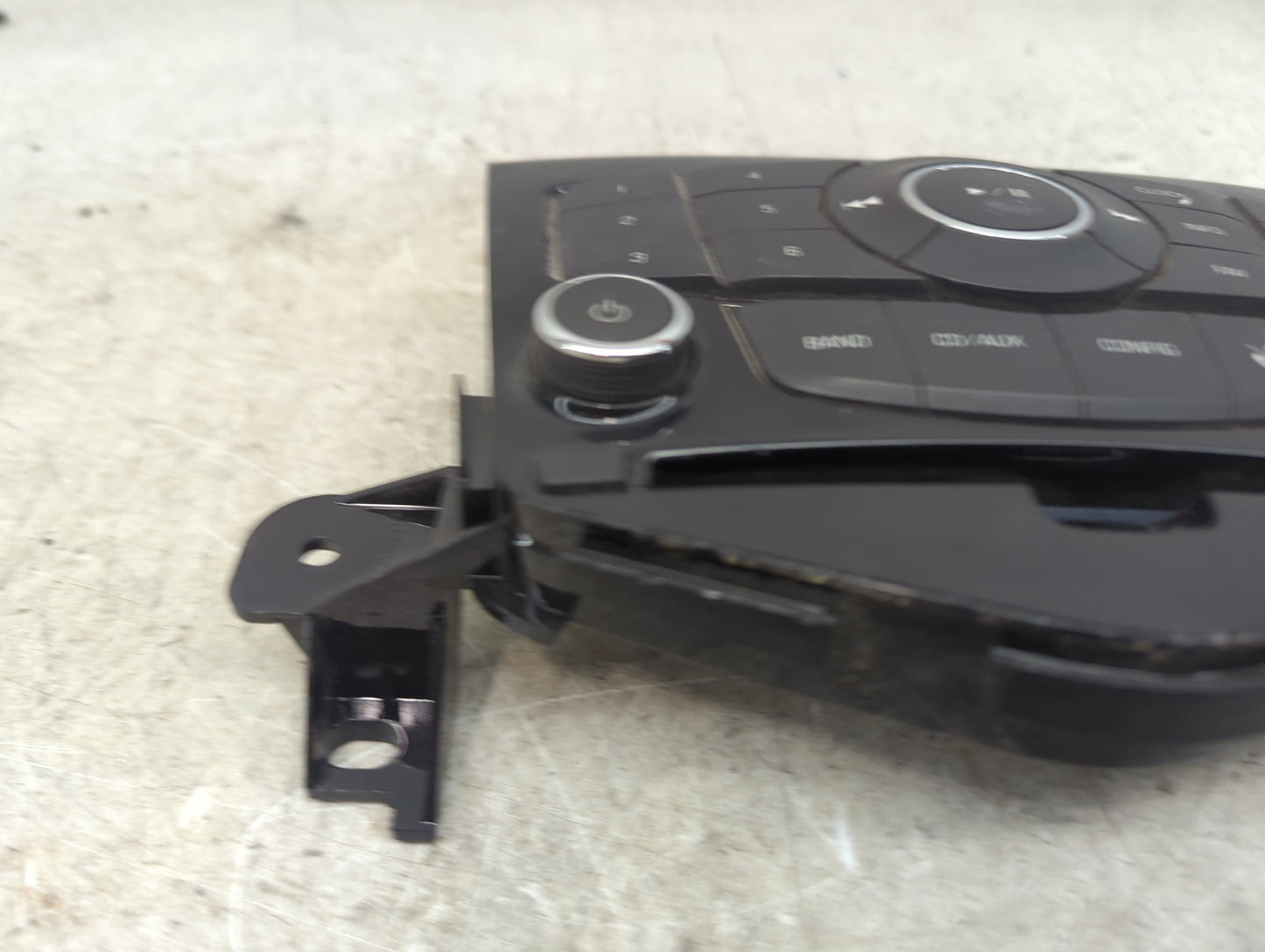 2011-2016 Chevrolet Cruze Radio Control Panel 1494566 - Oemusedautoparts1.com