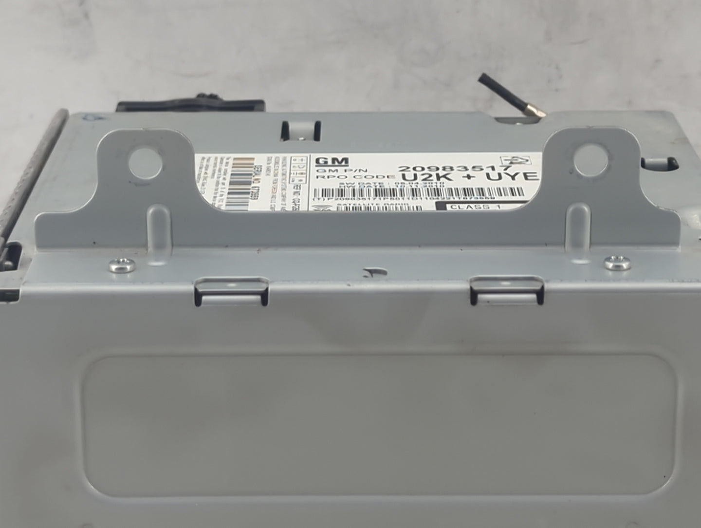 2011-2012 Chevrolet Cruze Radio AM FM Cd Player Receiver Replacement P/N:20983517 CQ-FG5011YC Fits Fits 2010 2011 2012 OEM U