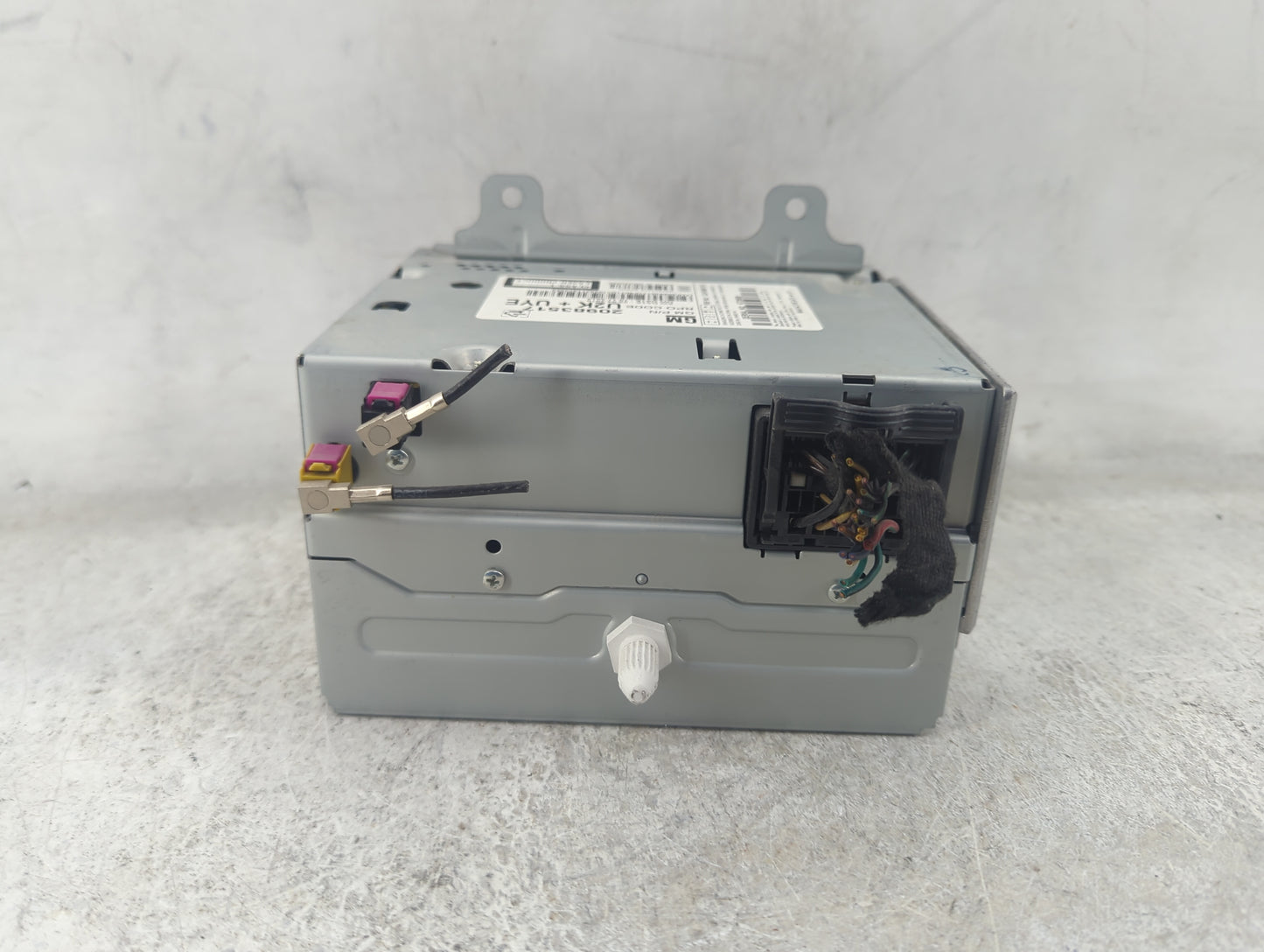 2011-2012 Chevrolet Cruze Radio AM FM Cd Player Receiver Replacement P/N:20983517 CQ-FG5011YC Fits Fits 2010 2011 2012 OEM U