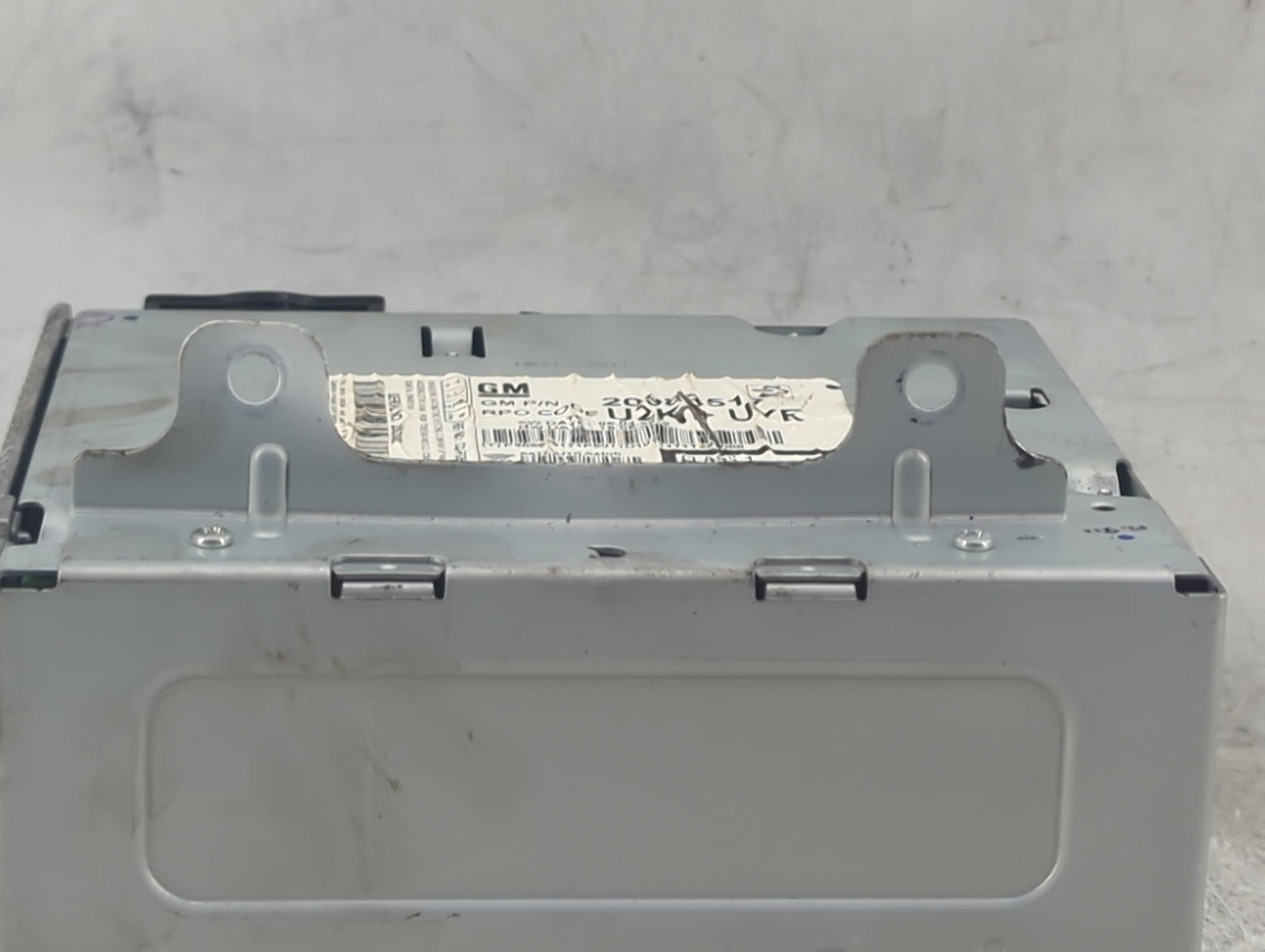 2011-2012 Chevrolet Cruze Radio AM FM Cd Player Receiver Replacement P/N:20983517 CQ-FG5011YC Fits Fits 2010 2011 2012 OEM U