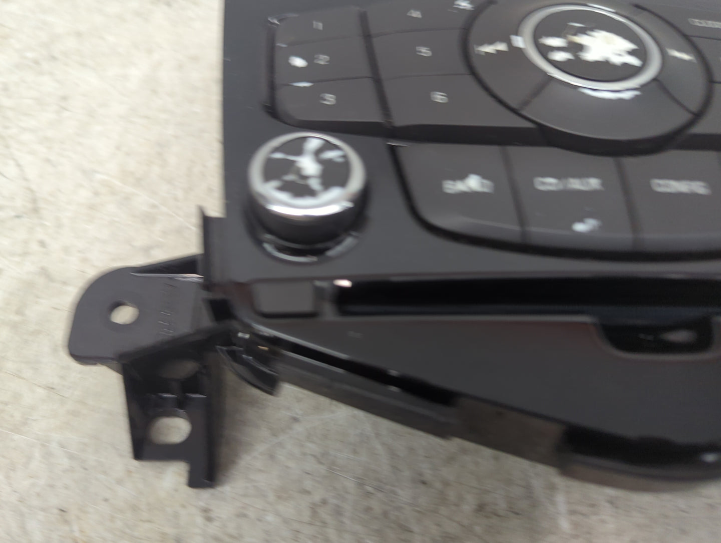 2011-2016 Chevrolet Cruze Radio Control Panel 1496117 - Oemusedautoparts1.com