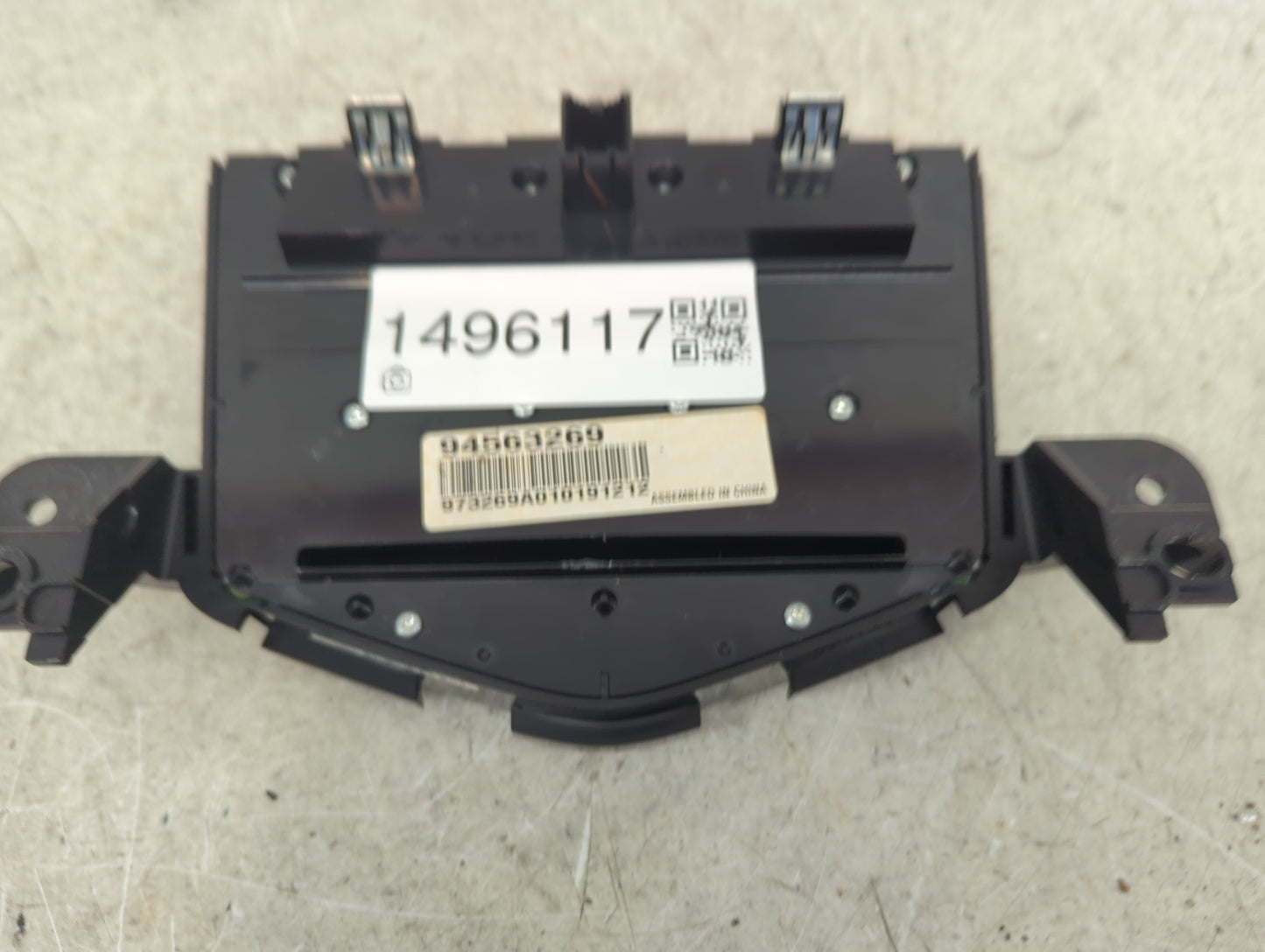 2011-2016 Chevrolet Cruze Radio Control Panel 1496117 - Oemusedautoparts1.com