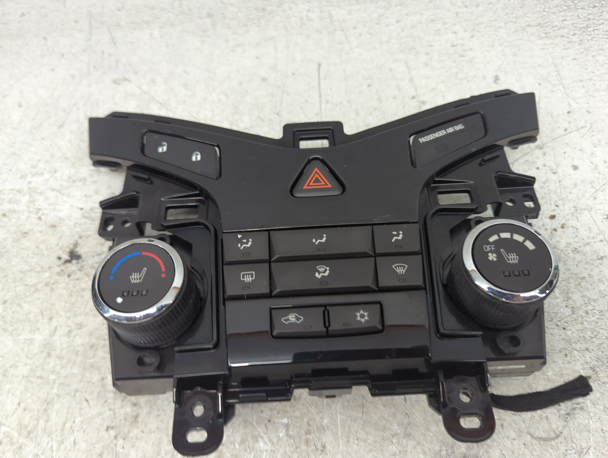 2011-2012 Chevrolet Cruze Climate Control Module Temperature AC/Heater Replacement P/N:95017055 387055A010410219 Fits OEM Us