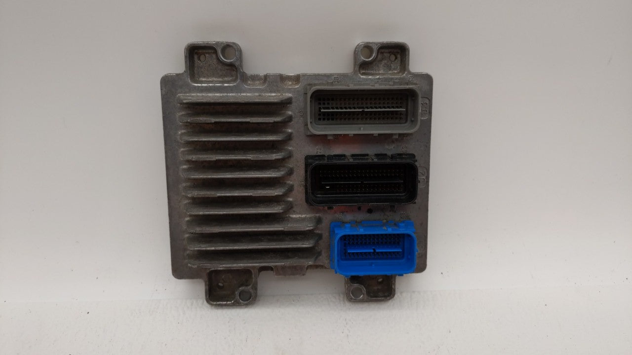 2011 Chevrolet Cruze PCM Engine Control Computer ECU ECM PCU OEM P/N:12645606 12644081, 12645606 Fits OEM Used Auto Parts - 
