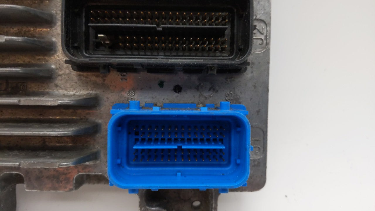 2011 Chevrolet Cruze PCM Engine Control Computer ECU ECM PCU OEM P/N:12645606 12644081, 12645606 Fits OEM Used Auto Parts - 