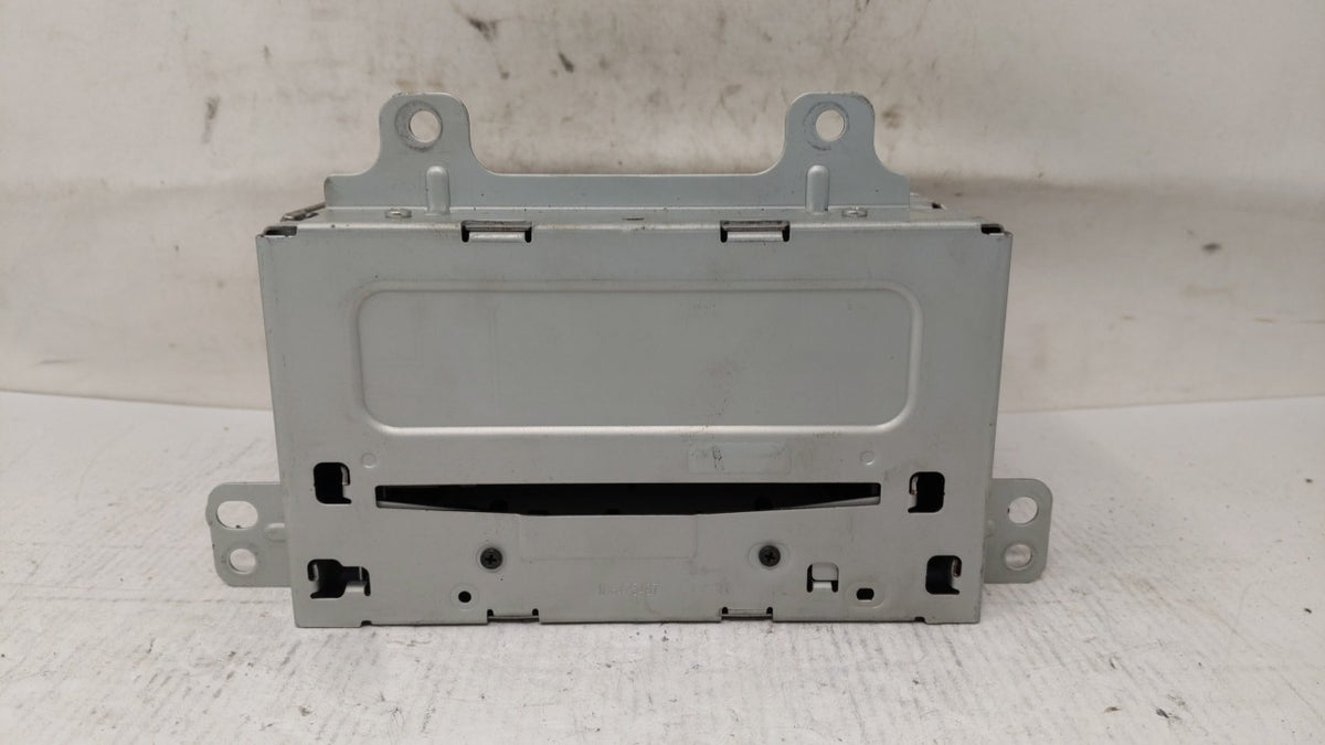 2011-2012 Chevrolet Cruze Am Fm Cd Player Radio Receiver 184677 - Oemusedautoparts1.com