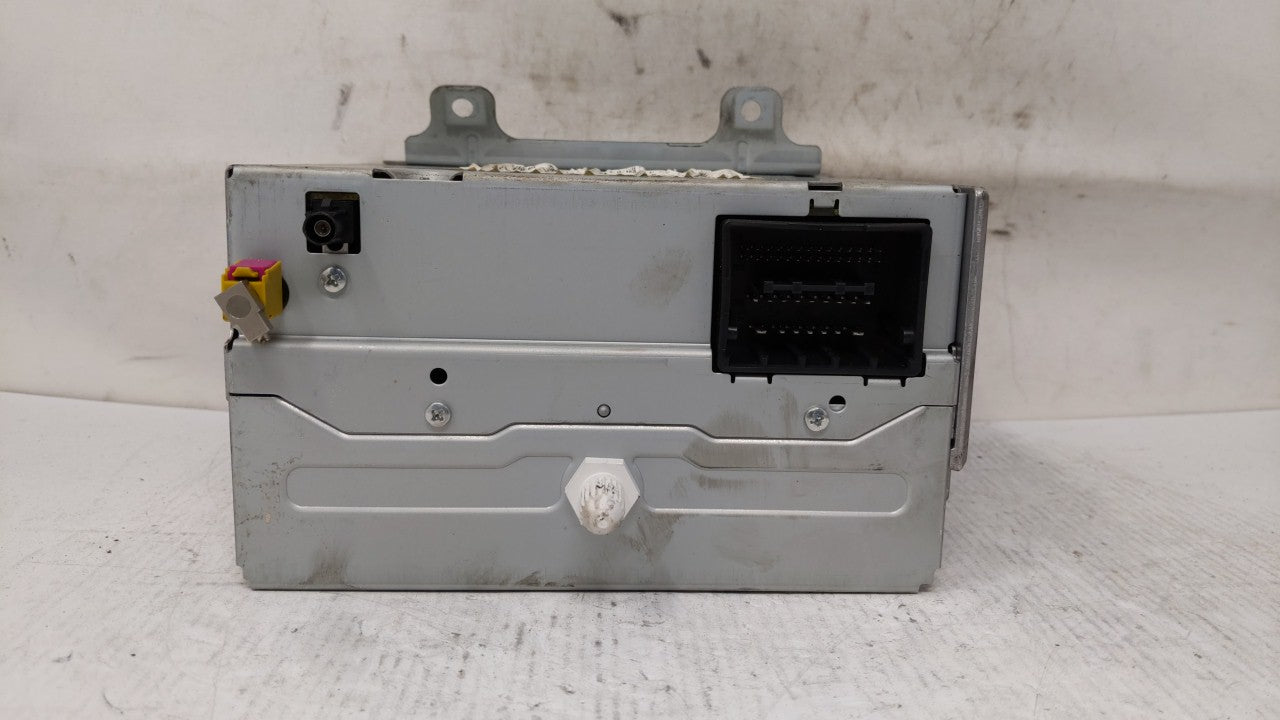 2011-2012 Chevrolet Cruze Am Fm Cd Player Radio Receiver - Oemusedautoparts1.com