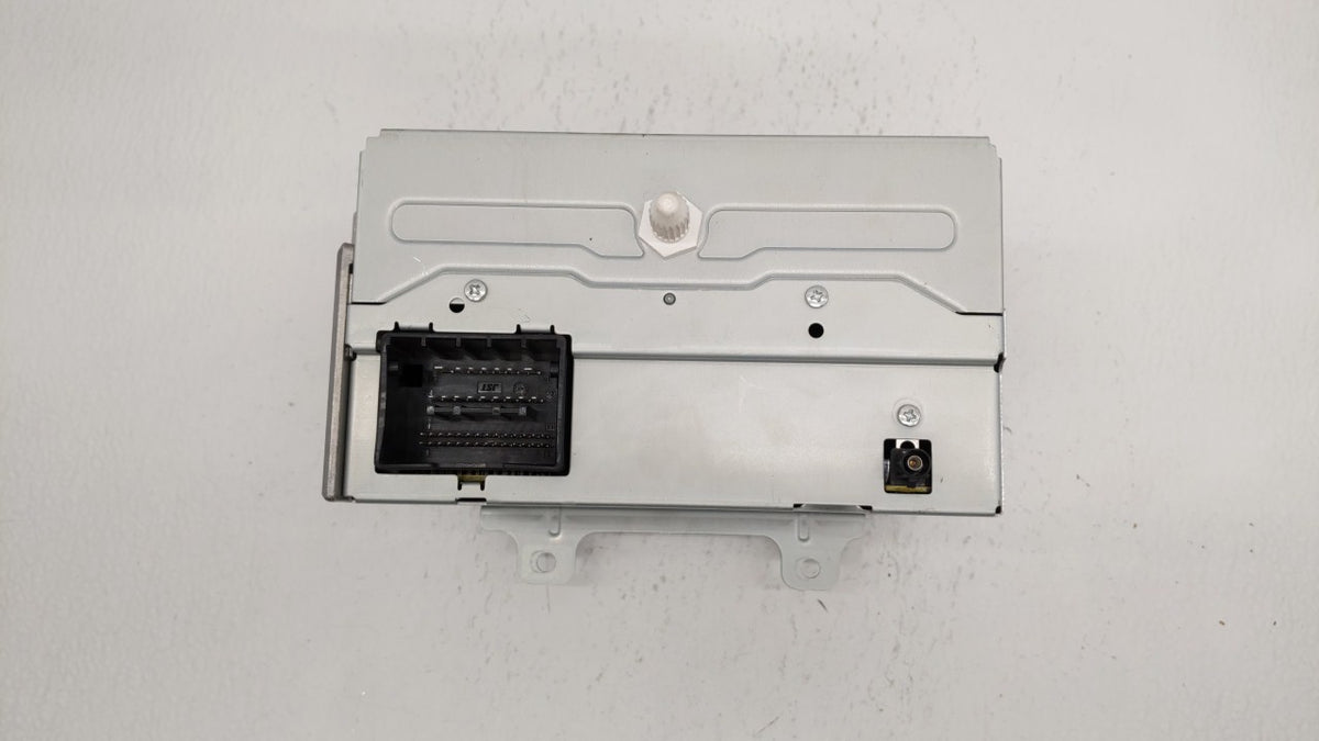 2011 Chevrolet Cruze Radio AM FM Cd Player Receiver Replacement P/N:20983516 OEM Used Auto Parts - Oemusedautoparts1.com