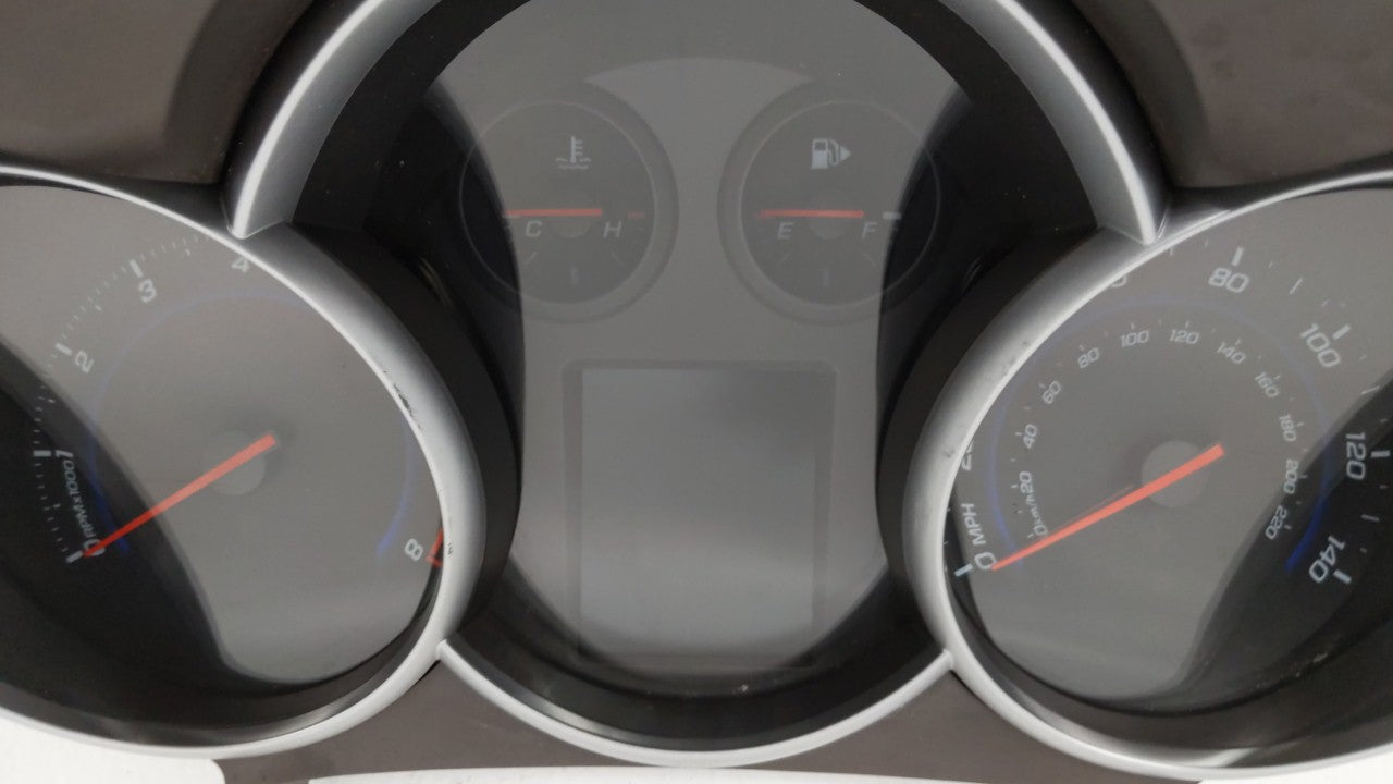 2011 Chevrolet Cruze Instrument Cluster Speedometer Gauges P/N:95235824 811511914, 95018203, 95018205 Fits OEM Used Auto Par