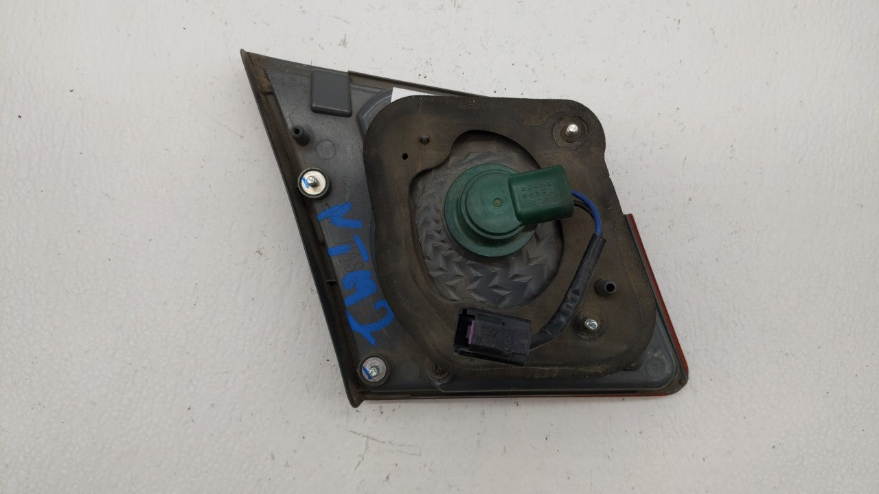 2011-2016 Chevrolet Cruze Tail Light Assembly Passenger Right OEM Fits Fits 2011 2012 2013 2014 2015 2016 OEM Used Auto Part