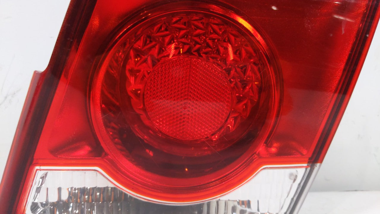 2011-2016 Chevrolet Cruze Tail Light Assembly Passenger Right OEM Fits Fits 2011 2012 2013 2014 2015 2016 OEM Used Auto Part