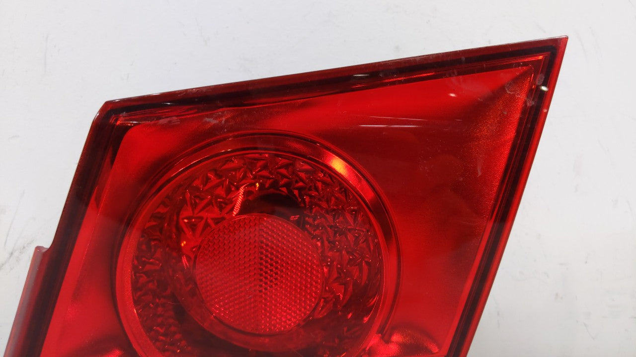 2011-2016 Chevrolet Cruze Tail Light Assembly Passenger Right OEM Fits Fits 2011 2012 2013 2014 2015 2016 OEM Used Auto Part
