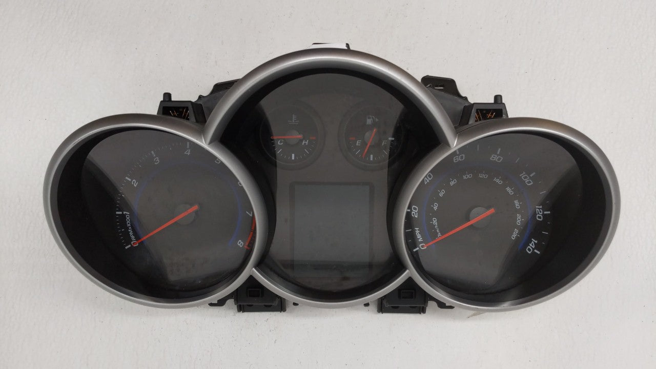 2011 Chevrolet Cruze Instrument Cluster Speedometer Gauges P/N:95235824 811511914, 95018203, 95018205 Fits OEM Used Auto Par