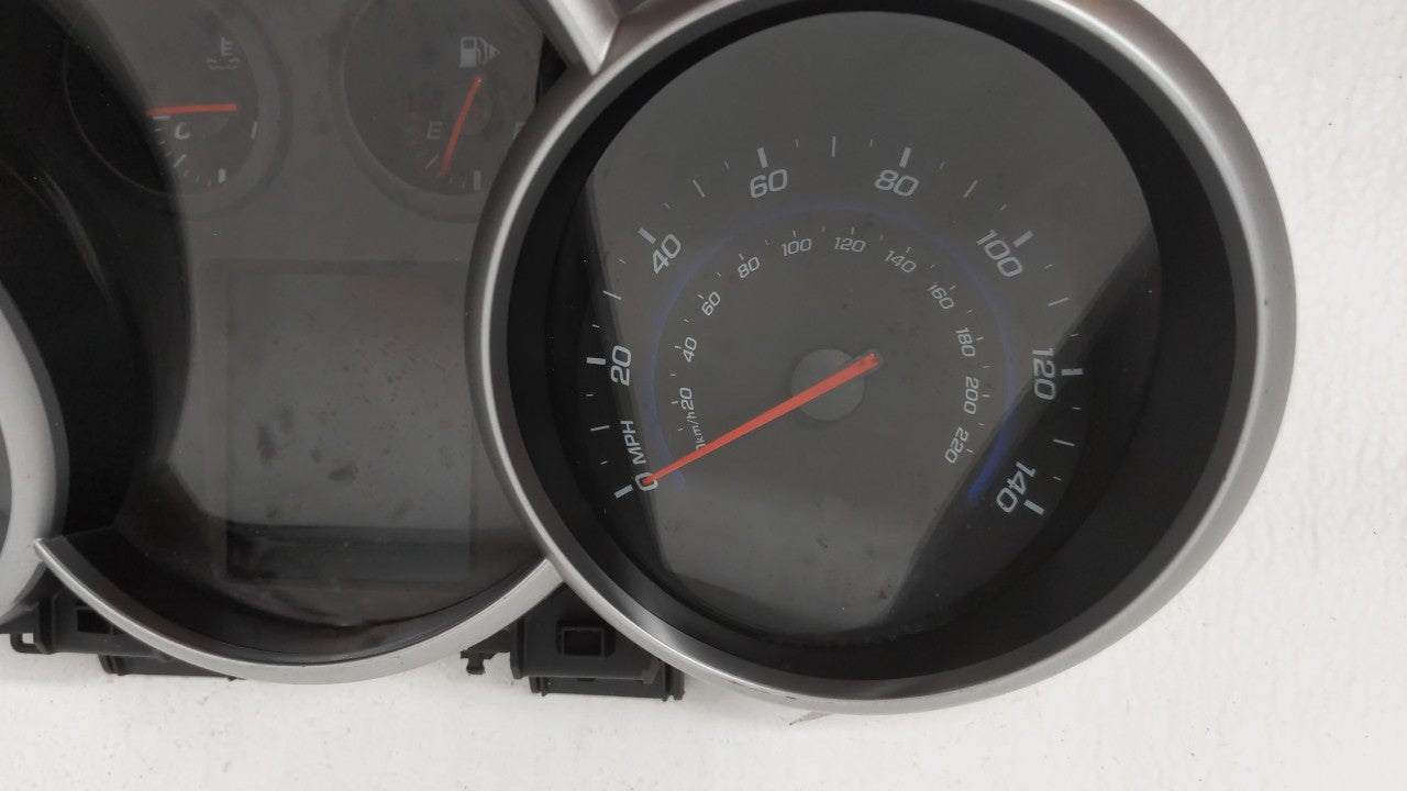 2011 Chevrolet Cruze Instrument Cluster Speedometer Gauges P/N:95235824 811511914, 95018203, 95018205 Fits OEM Used Auto Par