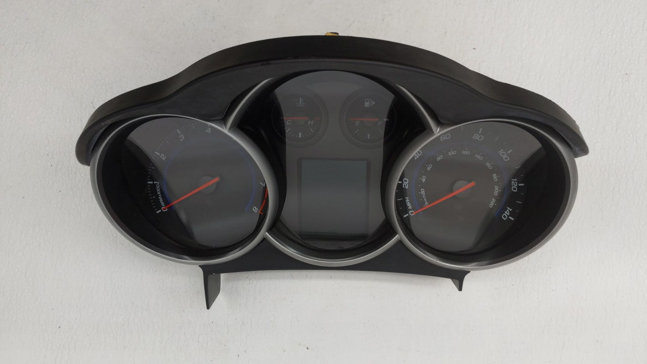 2011 Chevrolet Cruze Instrument Cluster Speedometer Gauges P/N:95235824 811511914, 95018203, 95018205 Fits OEM Used Auto Par