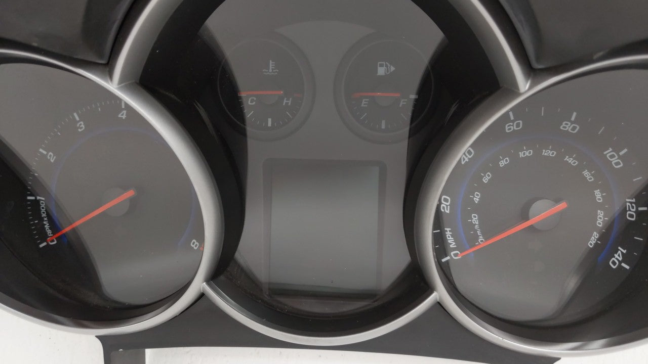 2011 Chevrolet Cruze Instrument Cluster Speedometer Gauges P/N:95235824 811511914, 95018203, 95018205 Fits OEM Used Auto Par