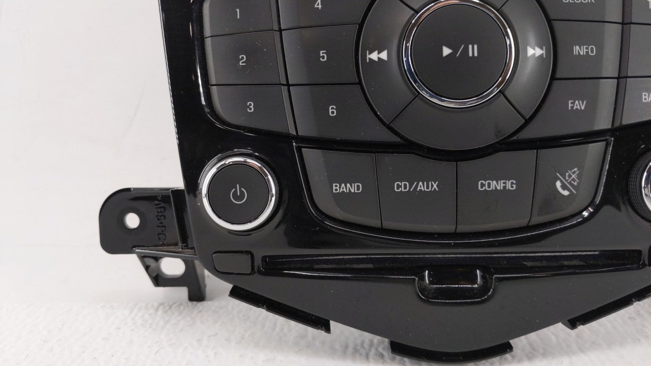 2011 Chevrolet Cruze Radio Control Panel - Oemusedautoparts1.com