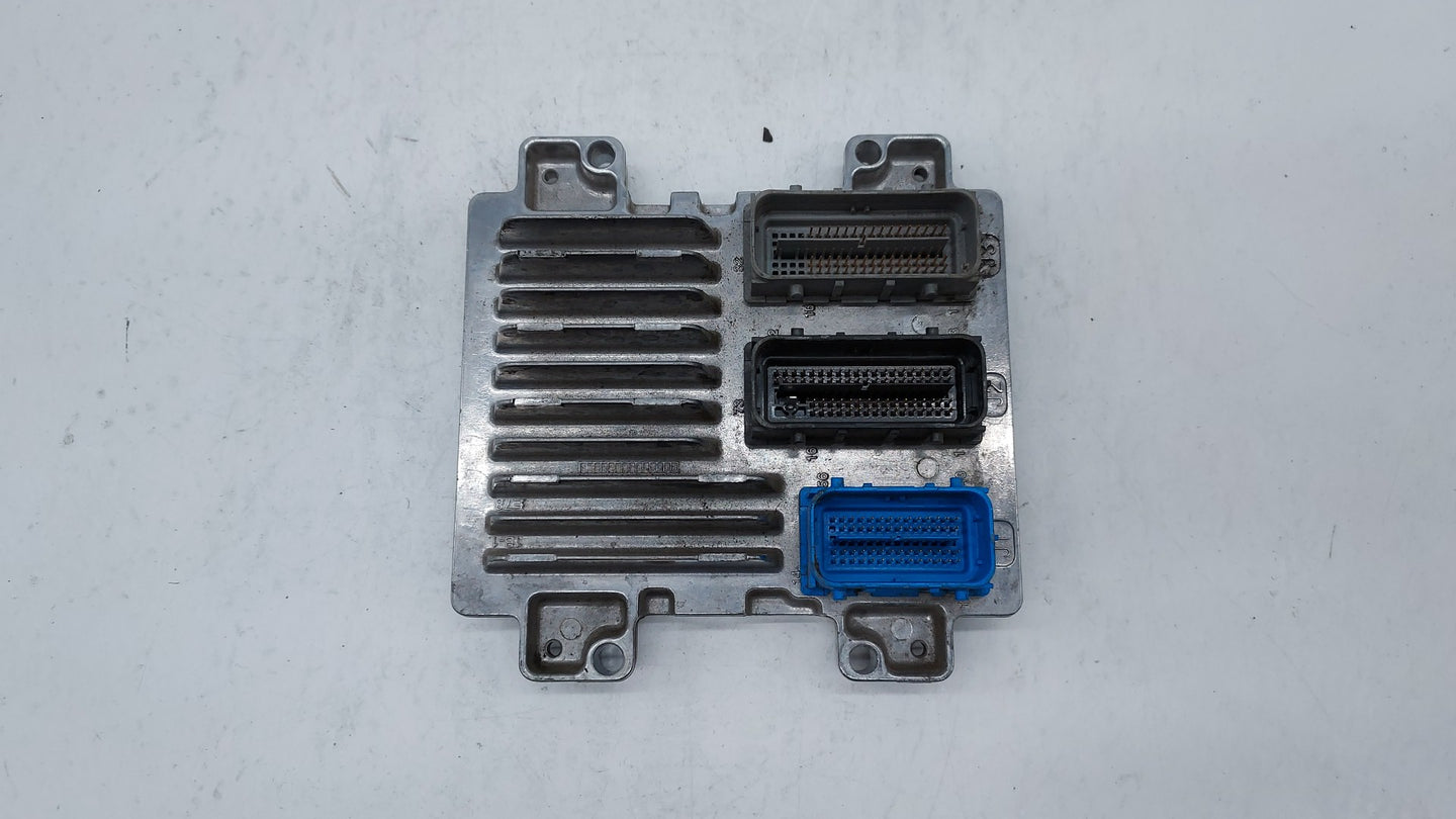 2011 Chevrolet Cruze PCM Engine Control Computer ECU ECM PCU OEM P/N:12616532 12640752, 12642100, 12645606, 12644081 Fits OE