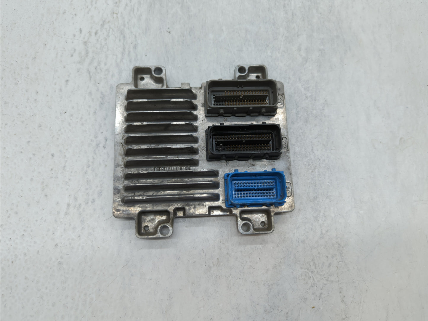 2011 Chevrolet Cruze PCM Engine Control Computer ECU ECM PCU OEM P/N:12616532 12640752, 12642100, 12645606, 12644081 Fits OE