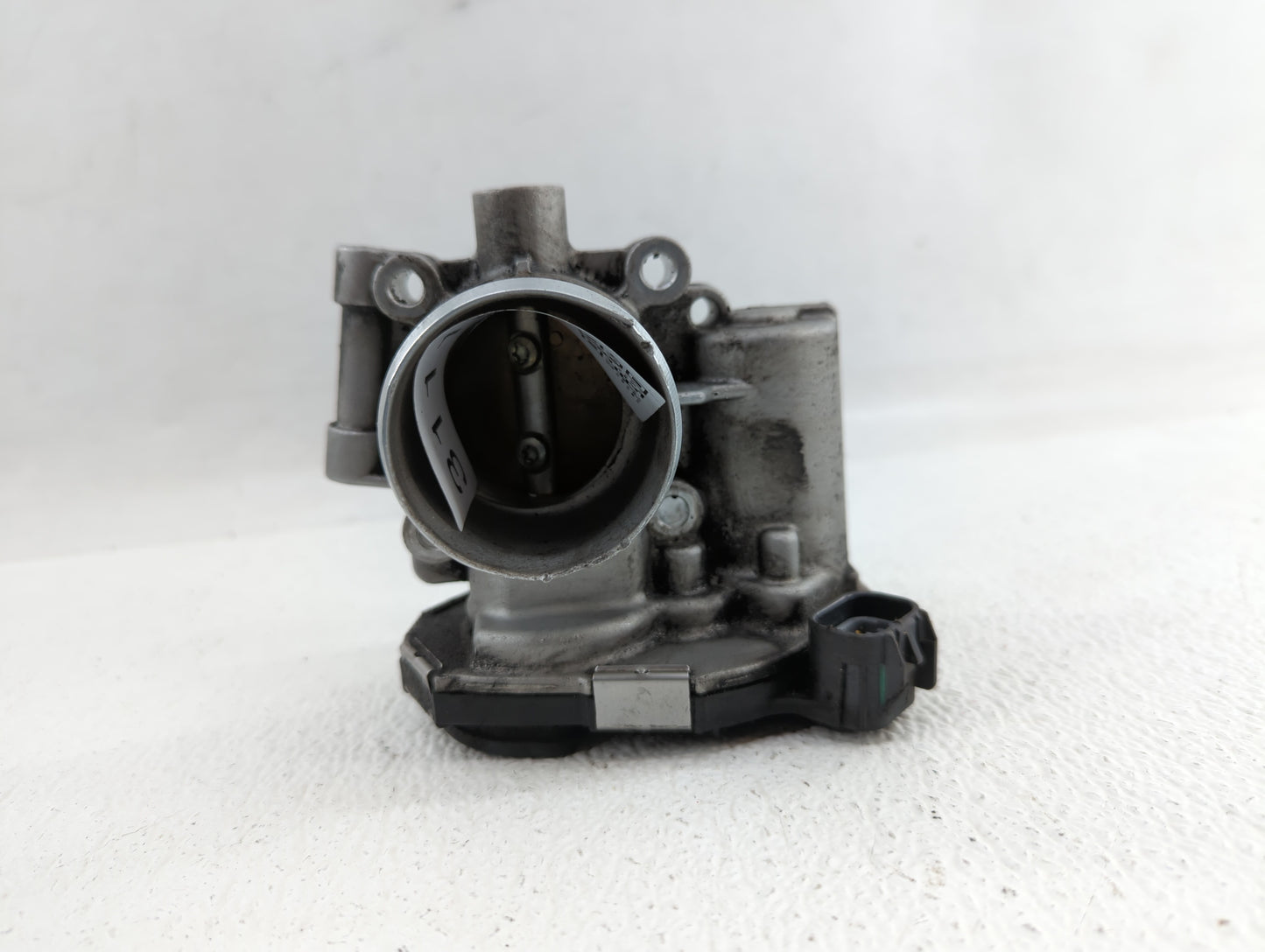 2011-2016 Chevrolet Cruze Throttle Body P/N:55581662 Fits Fits 2011 2012 2013 2014 2015 2016 2017 2018 2019 OEM Used Auto Pa