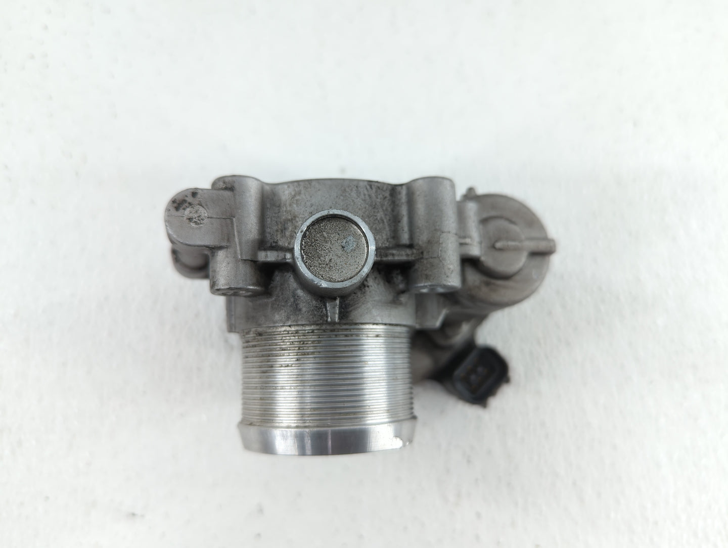 2011-2016 Chevrolet Cruze Throttle Body P/N:55581662 Fits Fits 2011 2012 2013 2014 2015 2016 2017 2018 2019 OEM Used Auto Pa