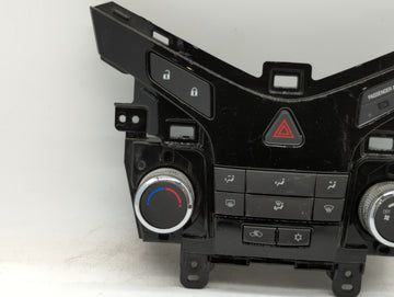 2011-2012 Chevrolet Cruze Climate Control Module Temperature AC/Heater Replacement P/N:96983927 95017054 Fits Fits 2011 2012 OEM Used Auto Parts
