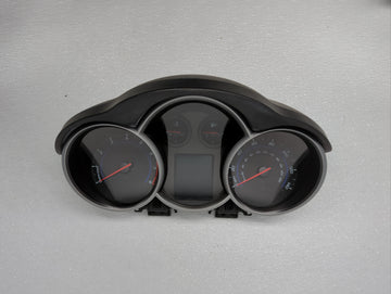 2011 Chevrolet Cruze Instrument Cluster Speedometer Gauges P/N:95018203 95235826, 95216802, 95235824, 811511914, 95018205 Fi