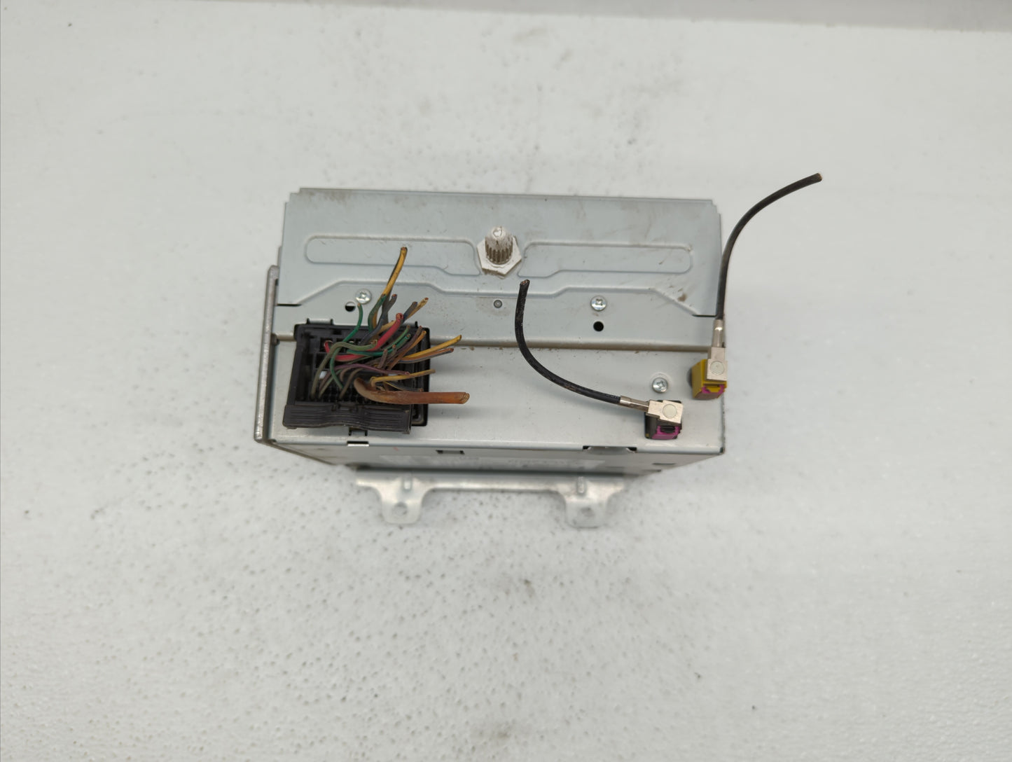 2011 Chevrolet Cruze Radio AM FM Cd Player Receiver Replacement P/N:20983517 20983516 Fits OEM Used Auto Parts - Oemusedauto