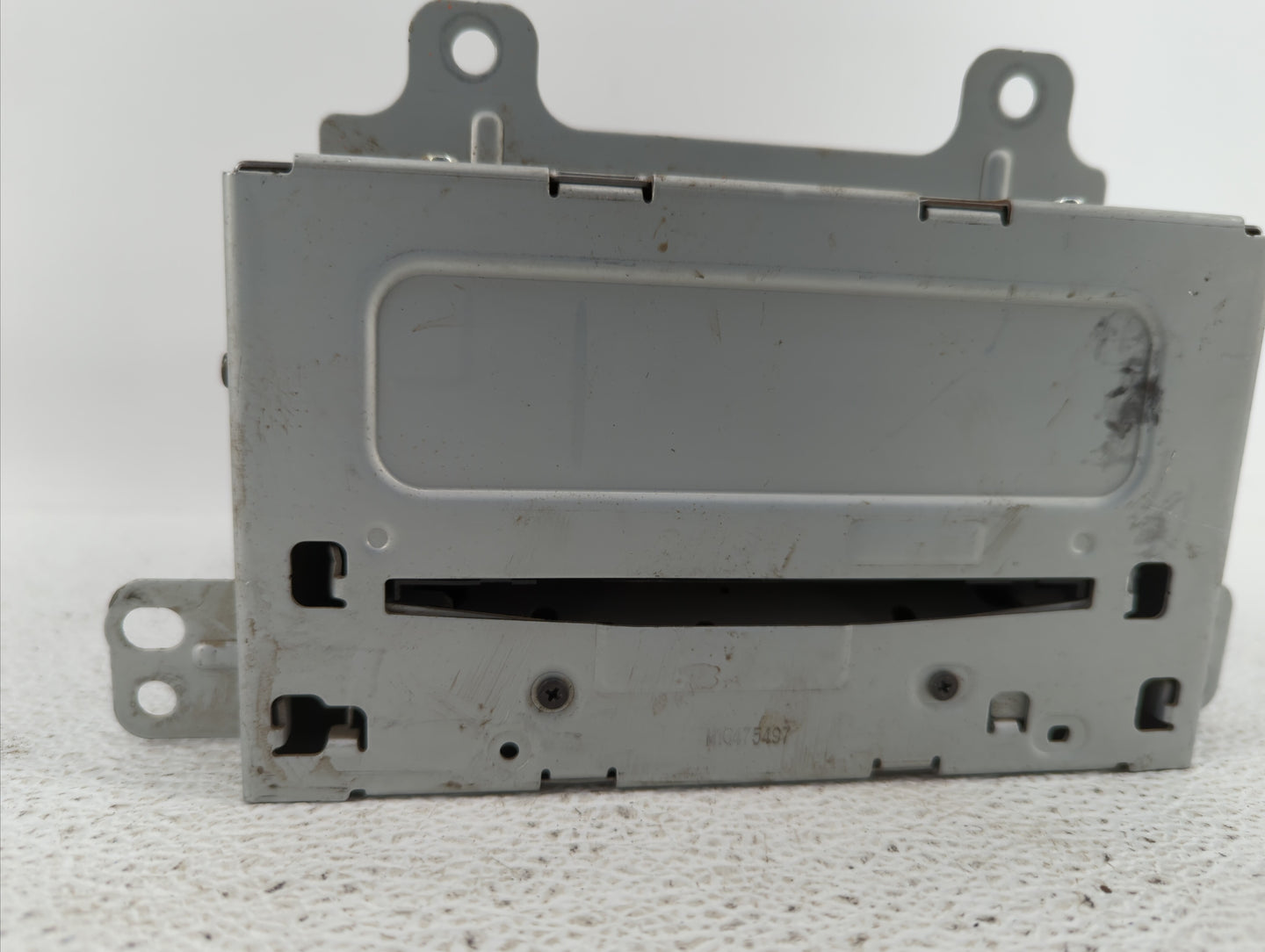 2011-2012 Chevrolet Cruze Am Fm Cd Player Radio Receiver - Oemusedautoparts1.com
