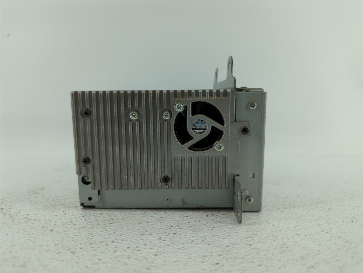 2011-2012 Chevrolet Cruze Am Fm Cd Player Radio Receiver - Oemusedautoparts1.com