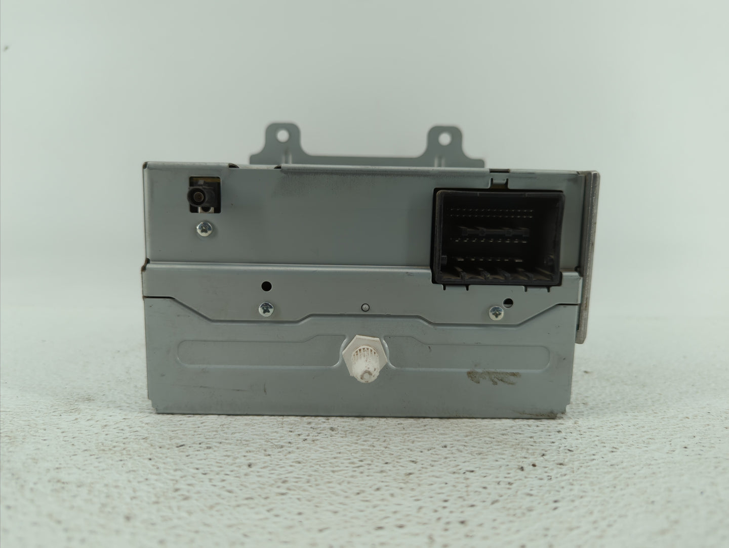 2011-2012 Chevrolet Cruze Am Fm Cd Player Radio Receiver - Oemusedautoparts1.com