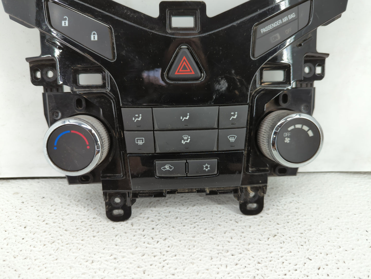2011-2012 Chevrolet Cruze Climate Control Module Temperature AC/Heater Replacement P/N:96983927 95017054 Fits Fits 2011 2012