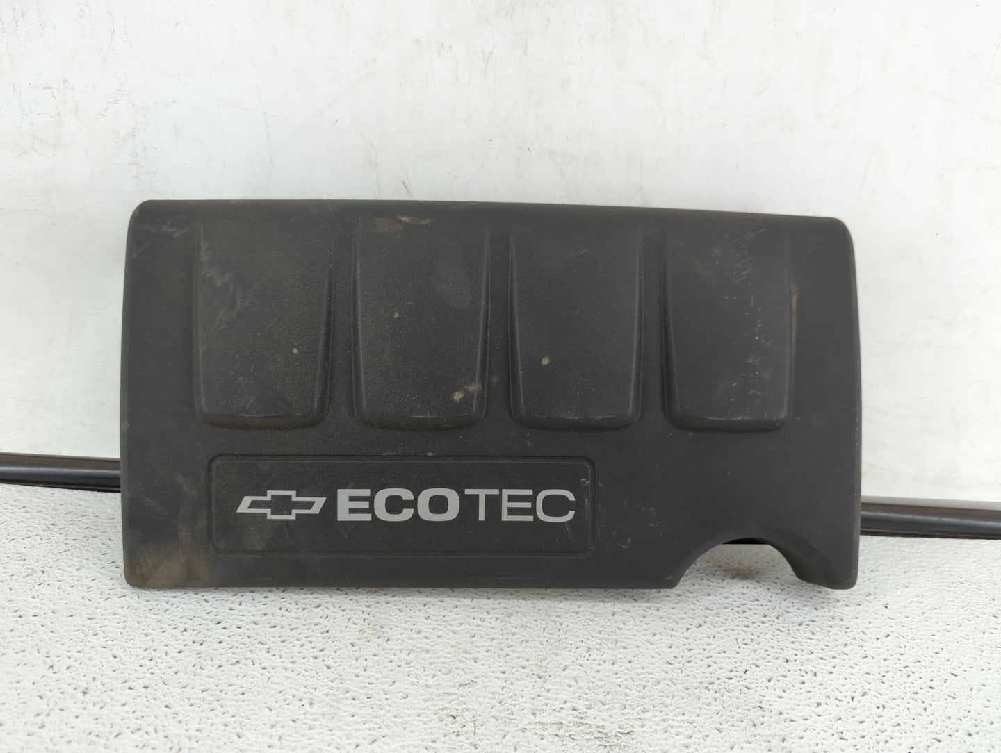 2011 Chevrolet Cruze Engine Cover - Oemusedautoparts1.com