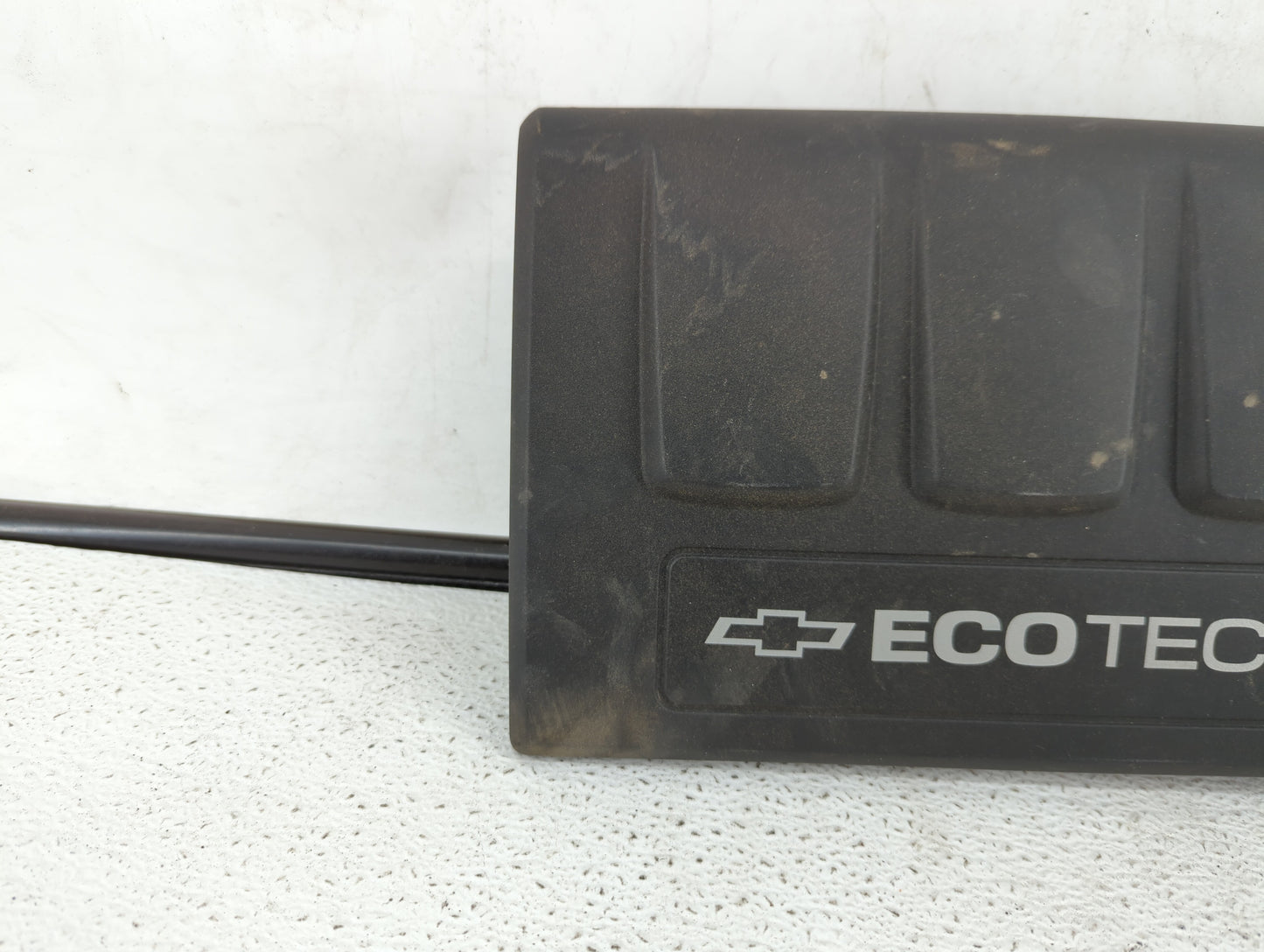 2011 Chevrolet Cruze Engine Cover - Oemusedautoparts1.com