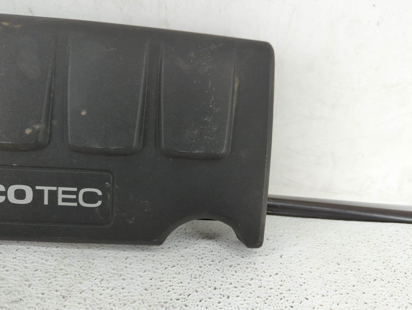 2011 Chevrolet Cruze Engine Cover - Oemusedautoparts1.com