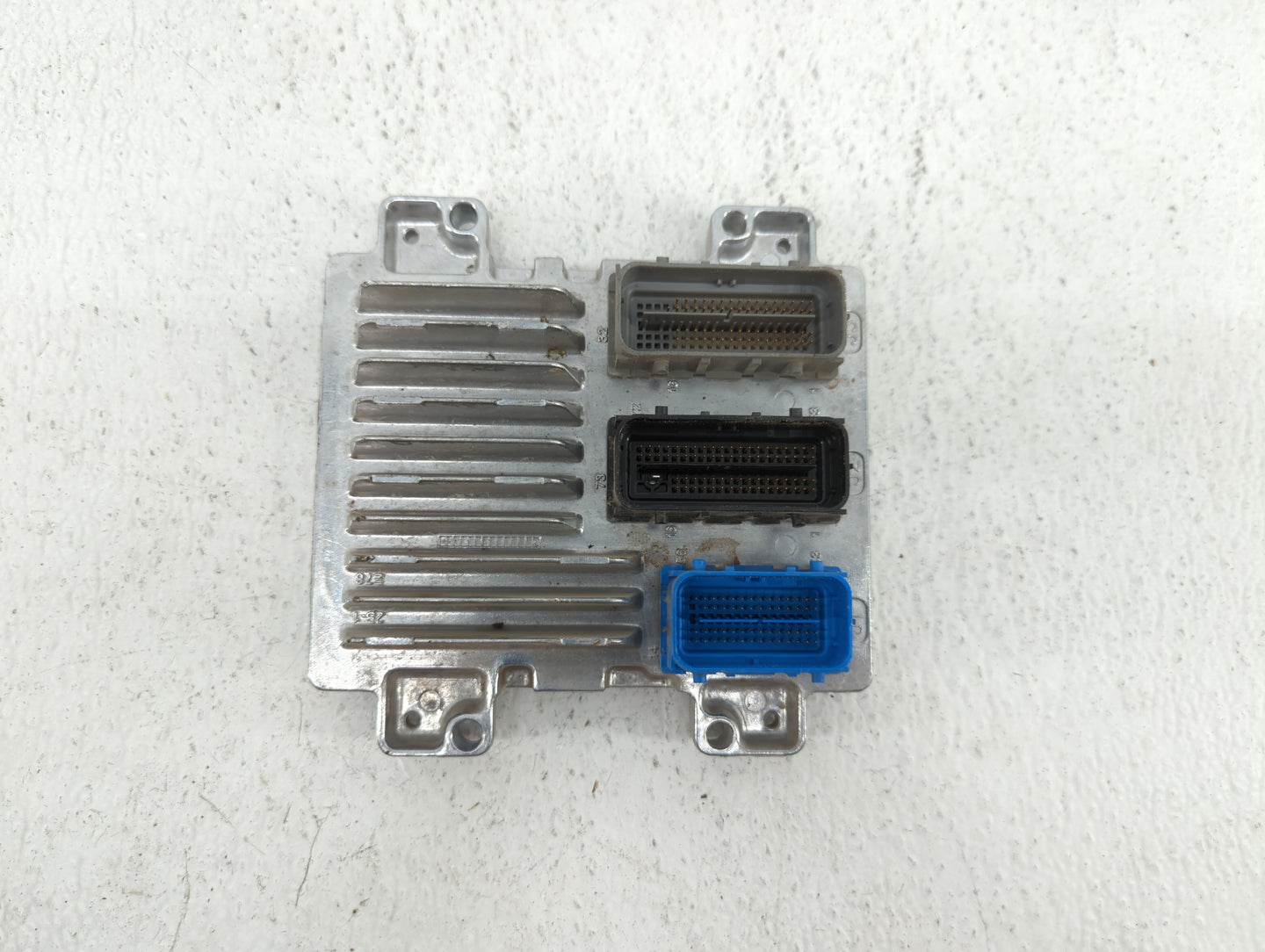 2011 Chevrolet Cruze PCM Engine Control Computer ECU ECM PCU OEM P/N:12642100 12616532, 12640752, 12645606, 12644081 Fits OE