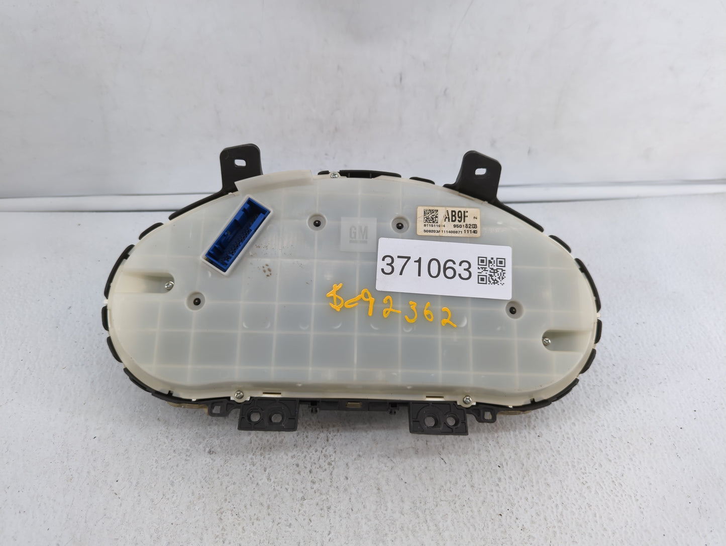 2011 Chevrolet Cruze Instrument Cluster Speedometer Gauges P/N:95018203 95235826, 95216802, 95235824, 811511914, 95018205 Fi