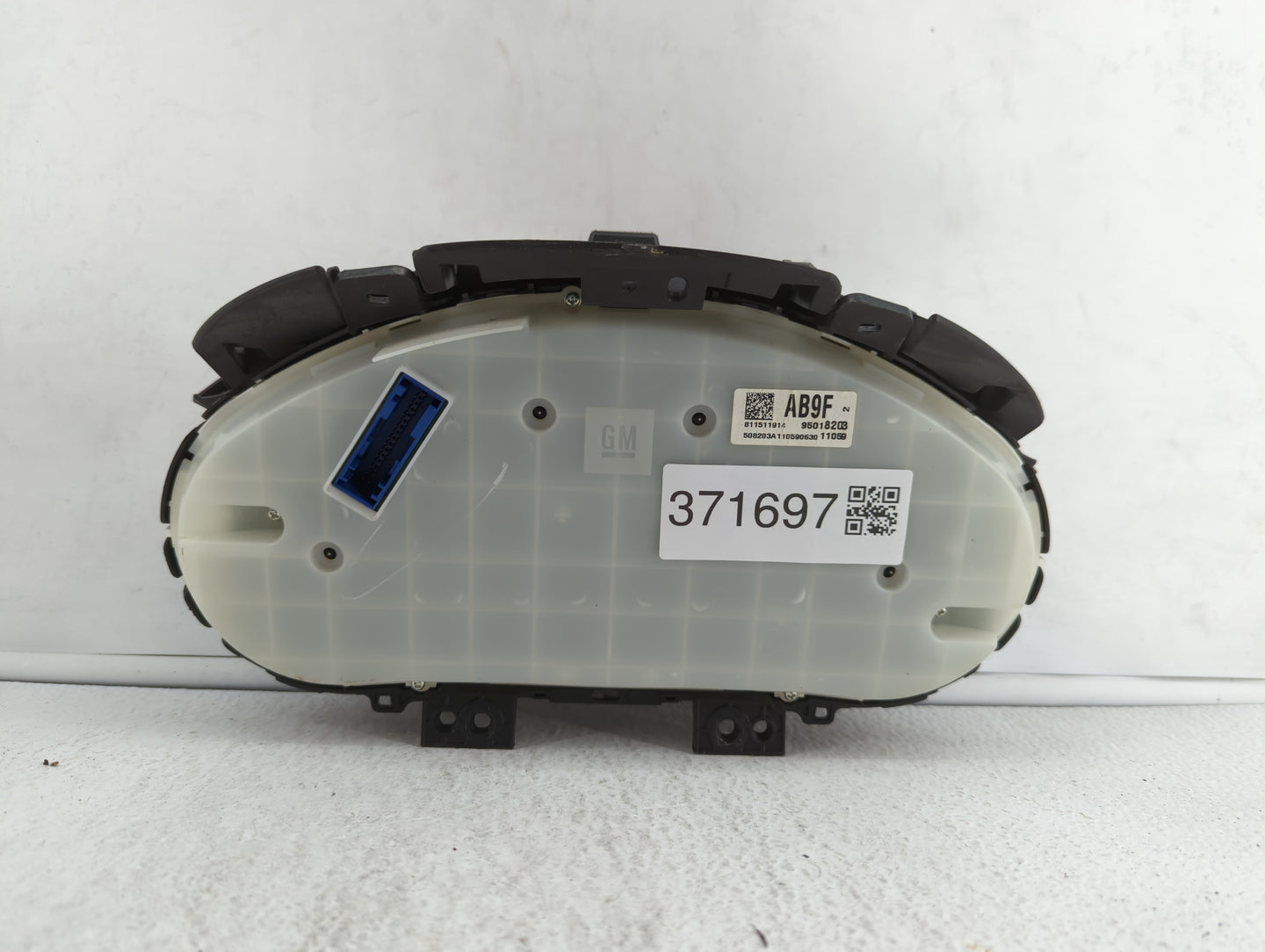 2011 Chevrolet Cruze Instrument Cluster Speedometer Gauges P/N:95018203 95235826, 95216802, 95235824, 811511914, 95018205 Fi