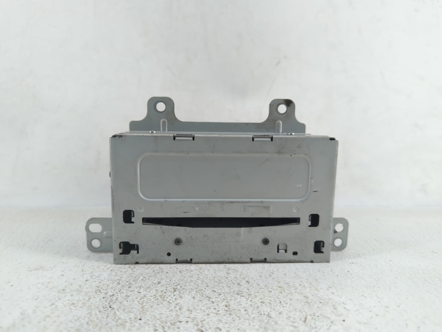 2011-2012 Chevrolet Cruze Am Fm Cd Player Radio Receiver - Oemusedautoparts1.com