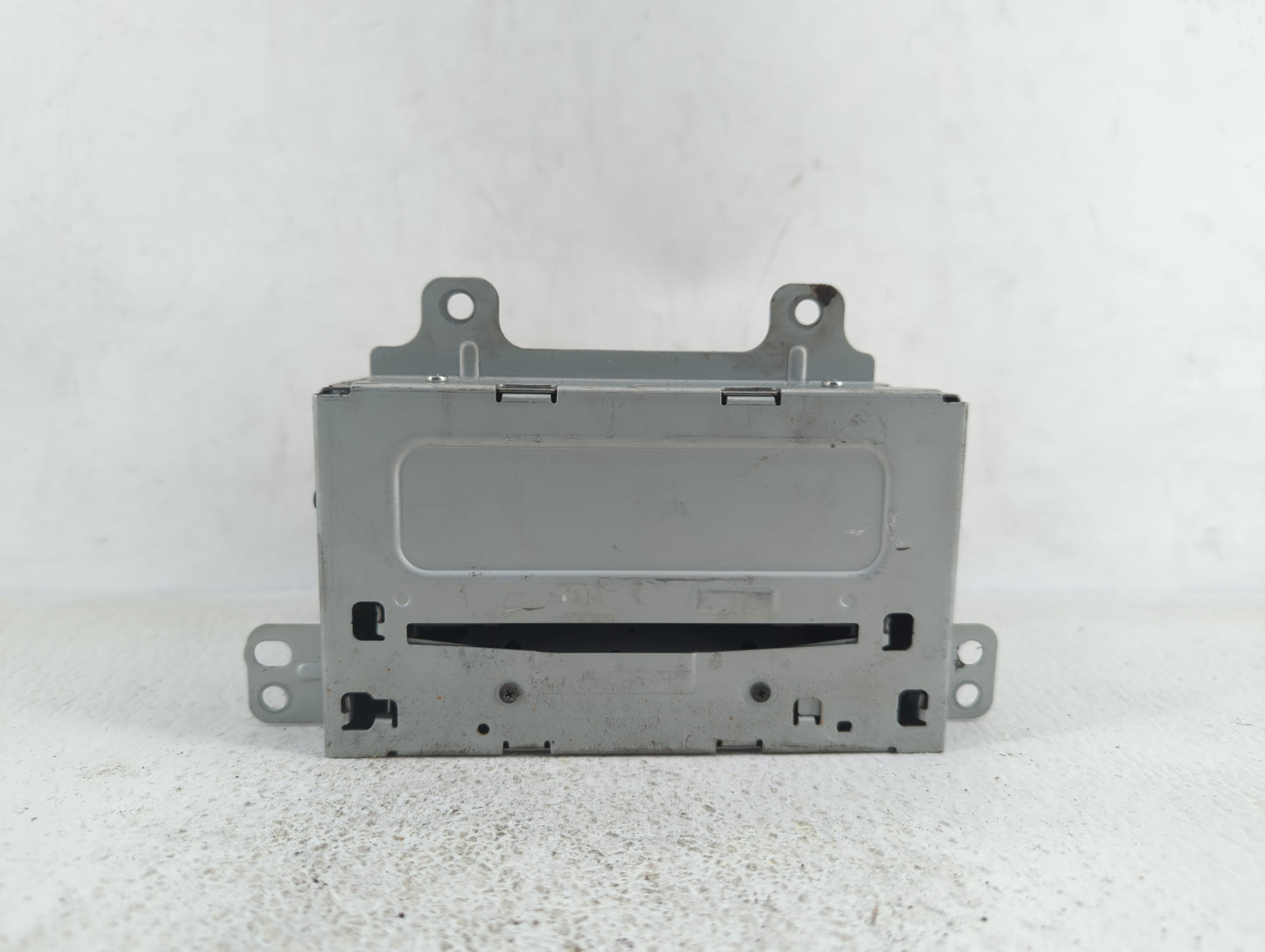 2011-2012 Chevrolet Cruze Am Fm Cd Player Radio Receiver - Oemusedautoparts1.com