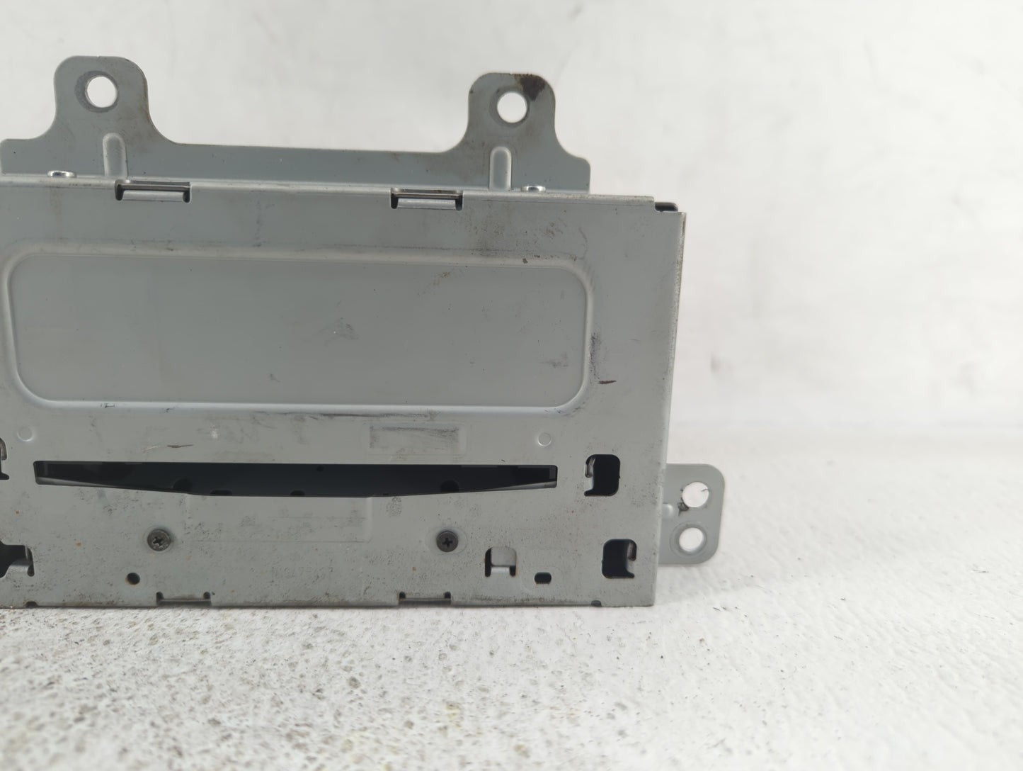 2011-2012 Chevrolet Cruze Am Fm Cd Player Radio Receiver - Oemusedautoparts1.com